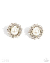 Load image into Gallery viewer, Pearl Podium - White
