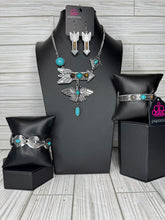 Load image into Gallery viewer, Simply Santa Fe - Arrow
